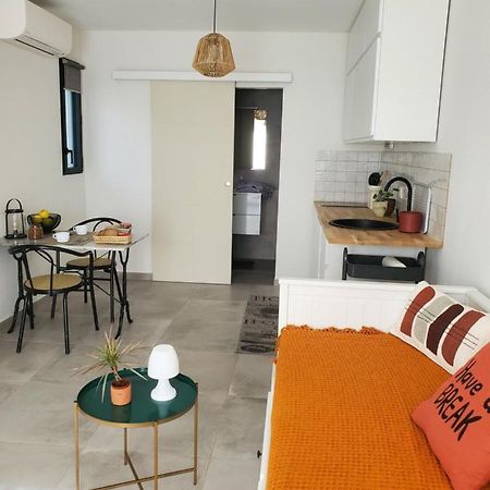Charmant Studio Moderne Avec Exterieur "Dormir En Provence" Fontvieille Dış mekan fotoğraf